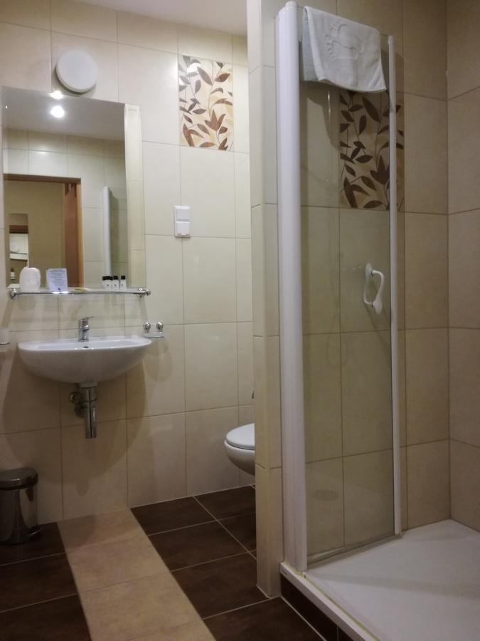 Hotel Jaskolka Ustron Bagian luar foto