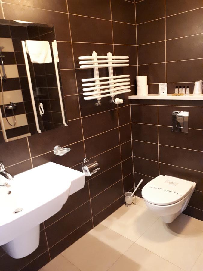 Hotel Jaskolka Ustron Bagian luar foto