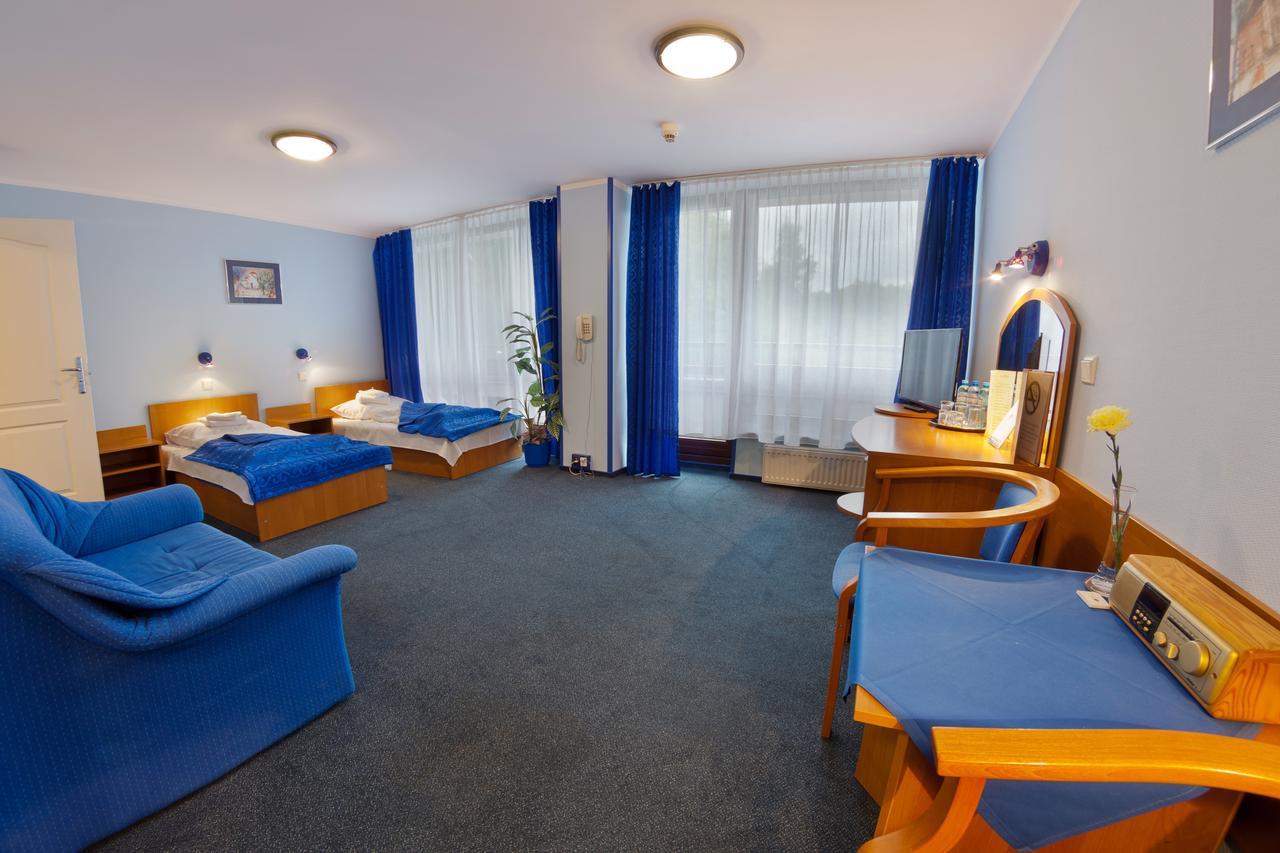 Hotel Jaskolka Ustron Bagian luar foto