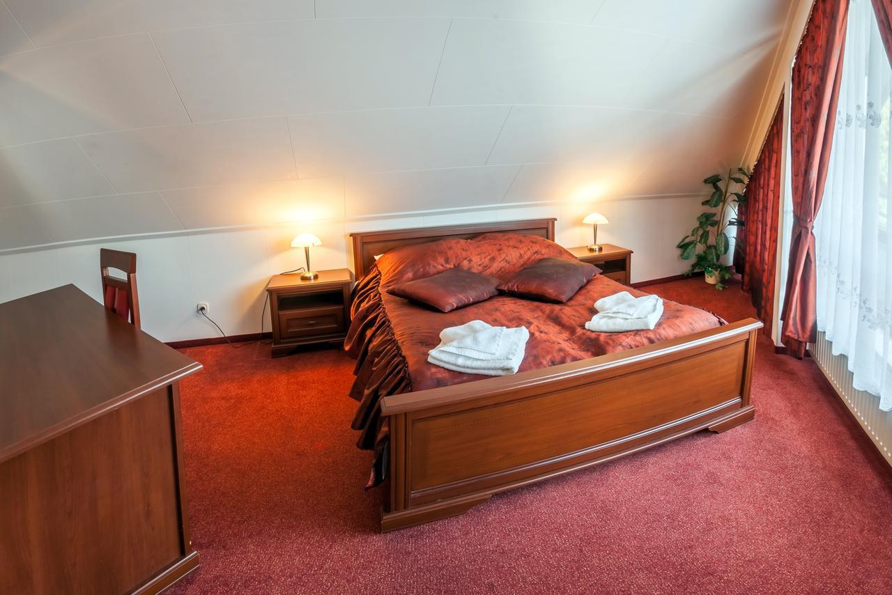 Hotel Jaskolka Ustron Bagian luar foto