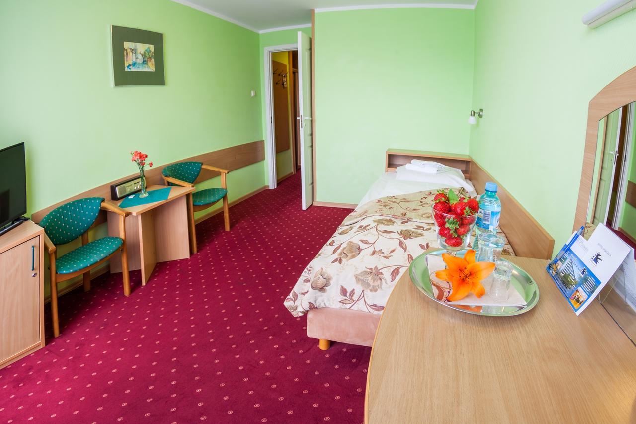 Hotel Jaskolka Ustron Bagian luar foto