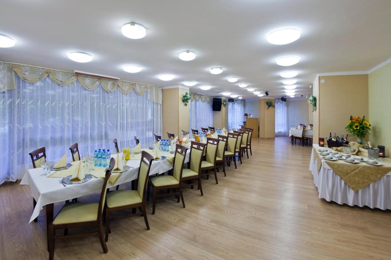 Hotel Jaskolka Ustron Bagian luar foto